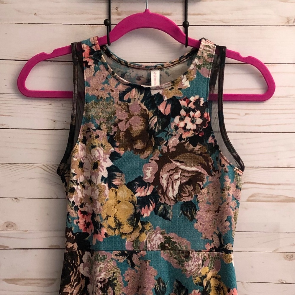 A-line Flowery Dress